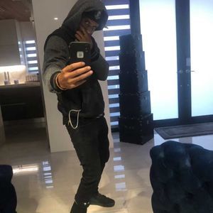 Meet your Posher, Myles